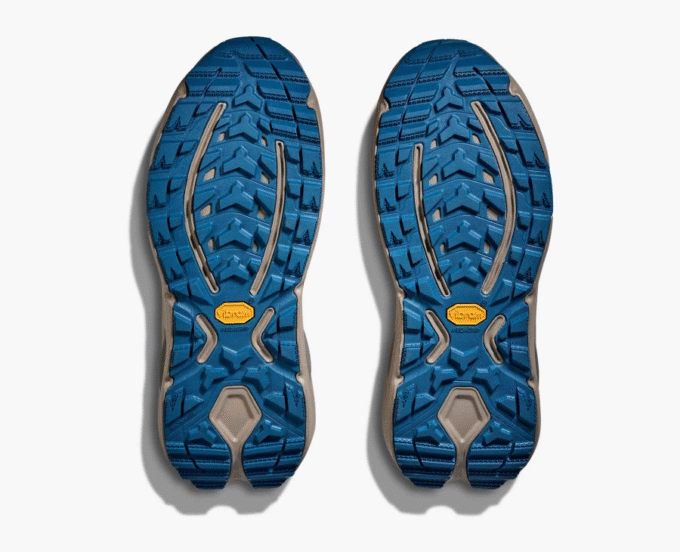 HOKA HOKA ONE ONE HOKA Sweat à capuche essentiel HOKA HOKA ONE ONE HOKA Sweat à capuche essentiel