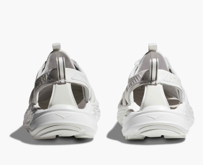 HOKA ONE ONE HOKA Sweat à capuche essentiel HOKA ONE ONE HOKA Sweat à capuche essentiel