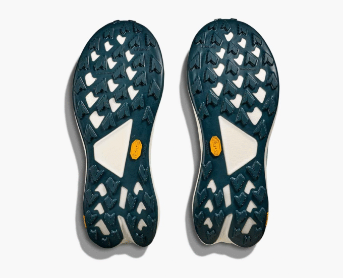 HOKA ONE ONE Stealth/Tech Bondi 8 Caged