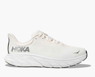 HOKA UN UN Arahi 8