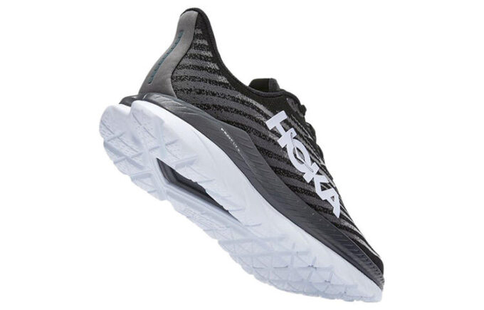 Mach 5 &lsquo;Black Castlerock&rsquo;