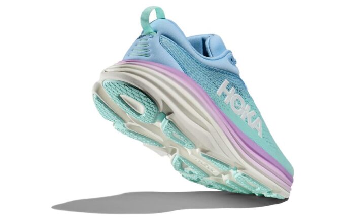 (WMNS) Bondi 8 D Wide &lsquo;Bleu aérien violet océan ensoleillé&rsquo;