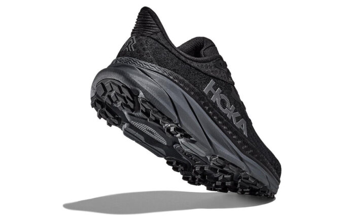(WMNS) Challenger 7 &lsquo;Triple Black&rsquo;