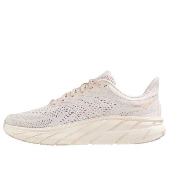 (WMNS) Clifton 7 &lsquo;Beige&rsquo;